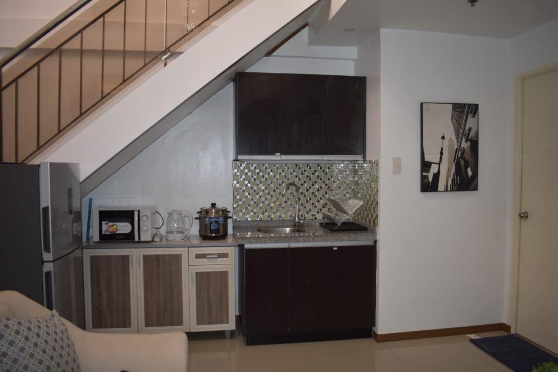 Affordable Makati APT Manila Eksteriør bilde
