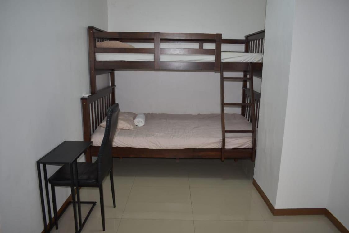 Affordable Makati APT Manila Eksteriør bilde