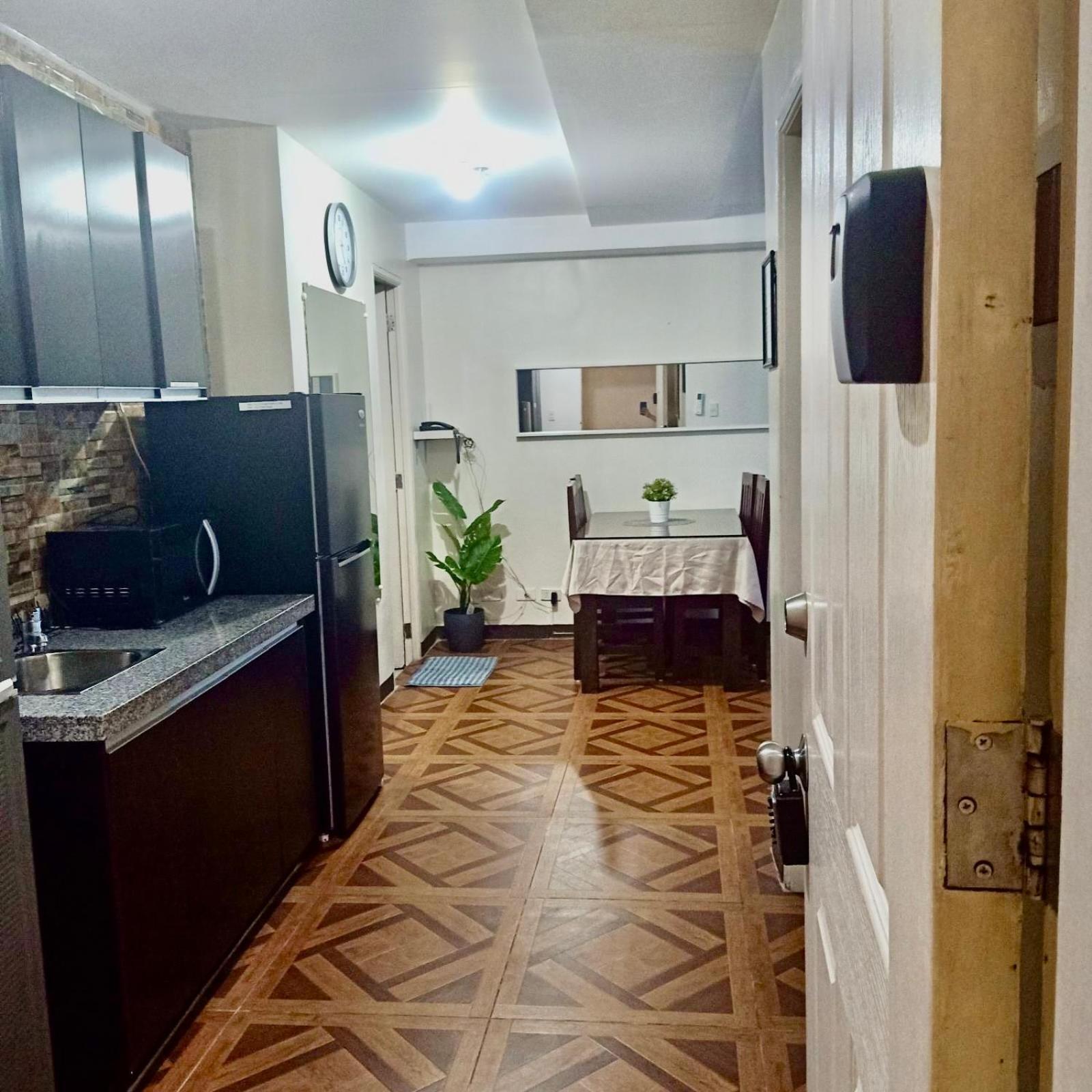 Affordable Makati APT Manila Eksteriør bilde
